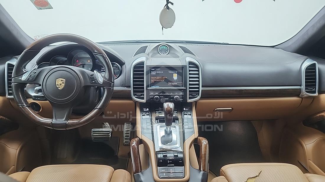 2013 Porsche Cayenne — Full Dashboard View — Photo 16