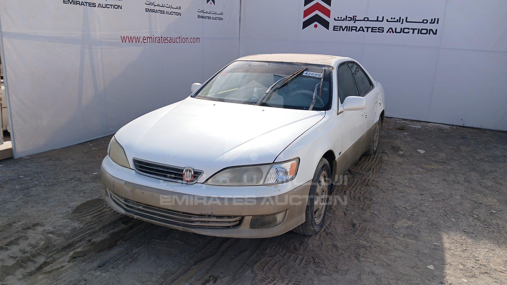 2000 LEXUS ES 300 VIN: JT8BF28GXY0264972