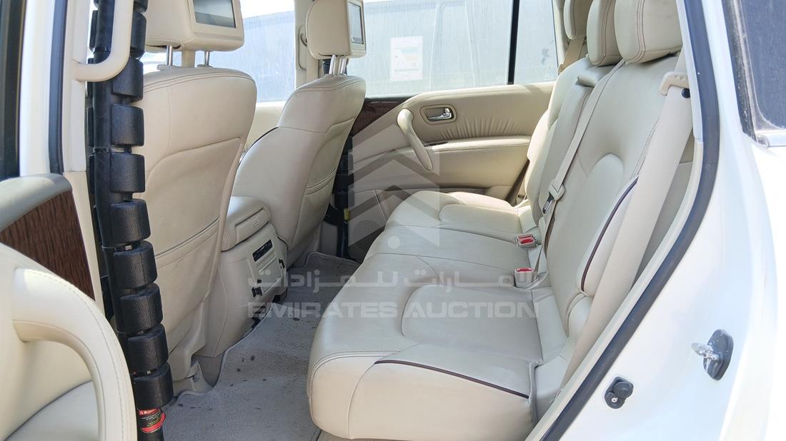 نيسان باترول 2019 — زاوية الراكب الخلفي اليسرى — صورة 20