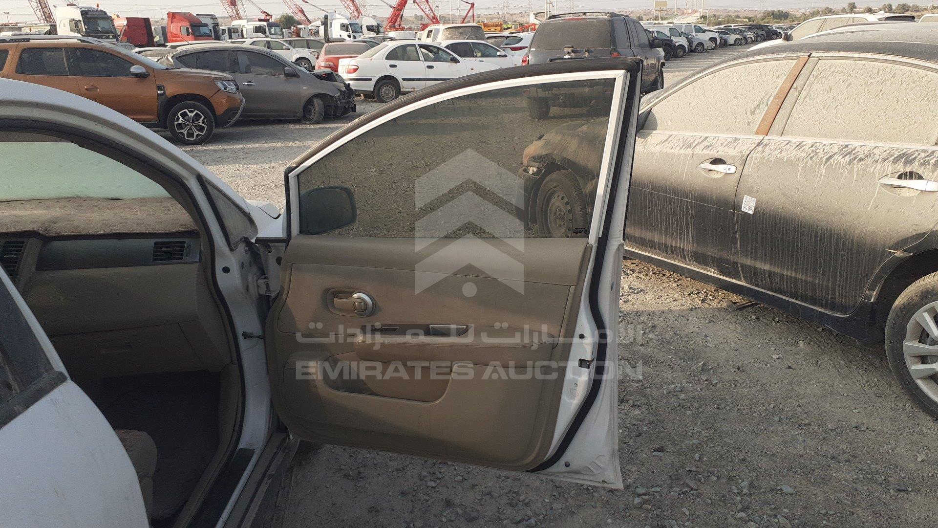 3N1BC1C63CK206970 - 2012 Nissan Tiida - #507561