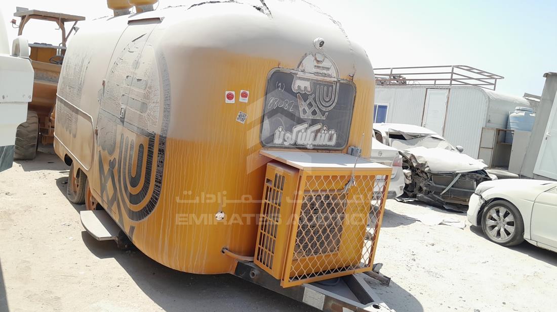 تريلر Food Truck — الزاوية الأمامية اليمنى — صورة 8