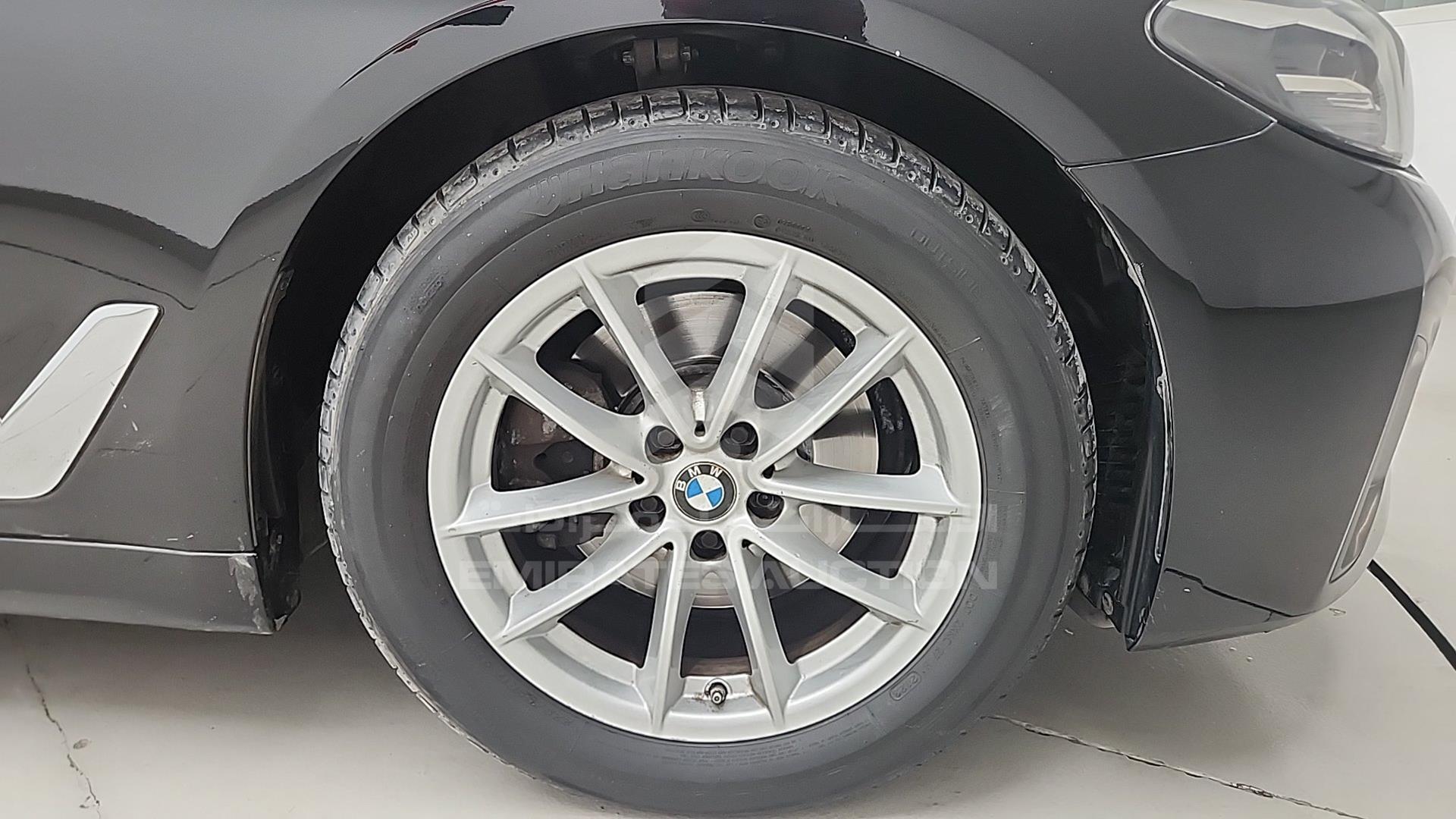 2023 BMW 520 VIN: WBA11BM01PCL30114