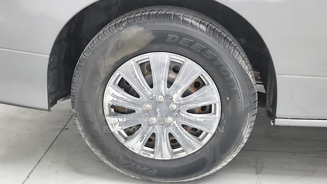 2014 Nissan Quest — Rear Right Tyre — Photo 29