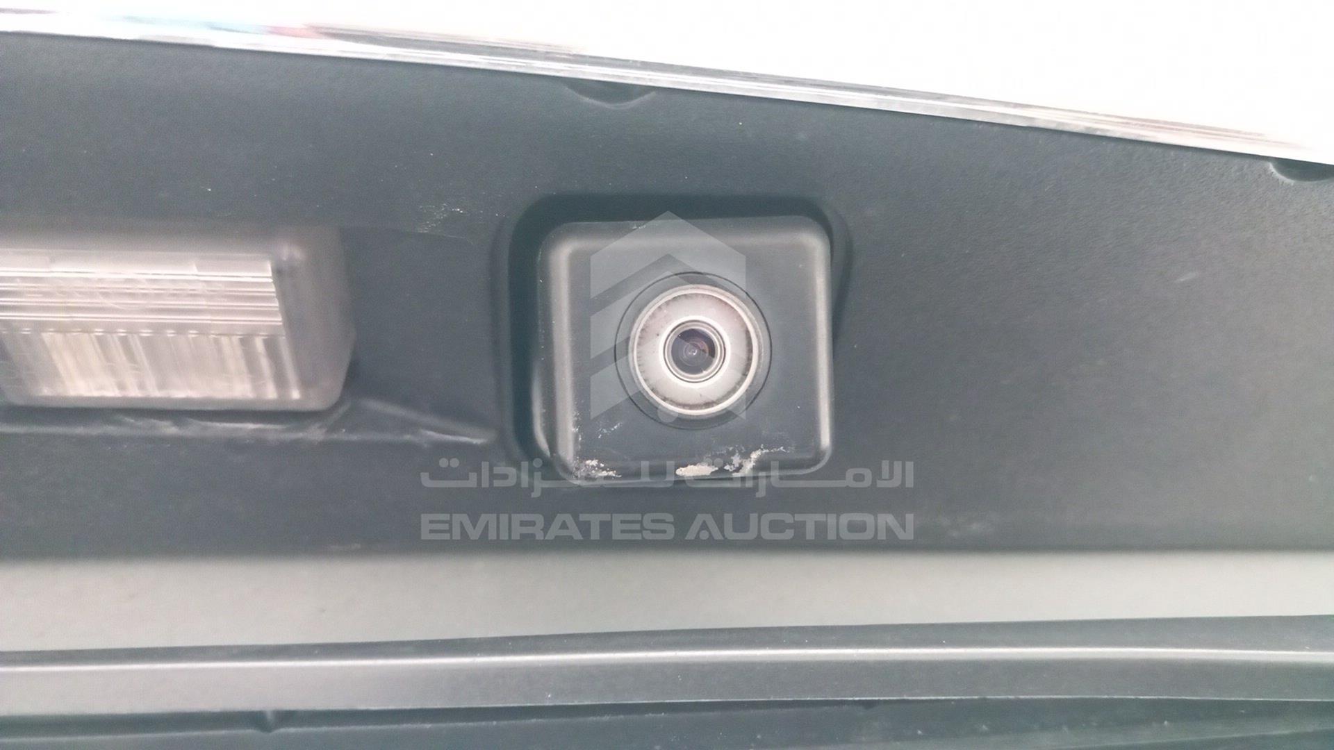 2011 MERCEDES E350 VIN: WDDHF8HB1BA303636