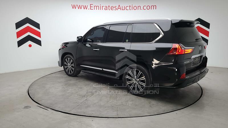 JTJHY00W1L4326058 Auction: EmiratesAuction Lot: 409451 JTJHY00W1L4326058 Lexus LX 570 2020 WHITE Photo 13