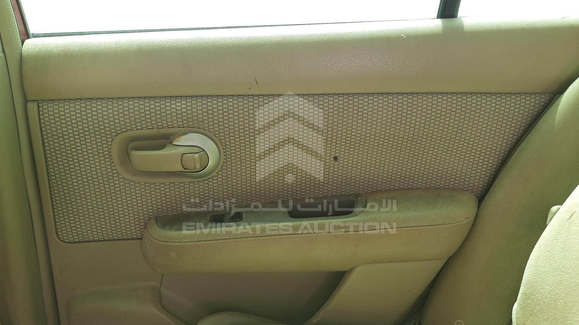 JN1CC13CX6T000503 - 2006 Nissan Tiida - #340000