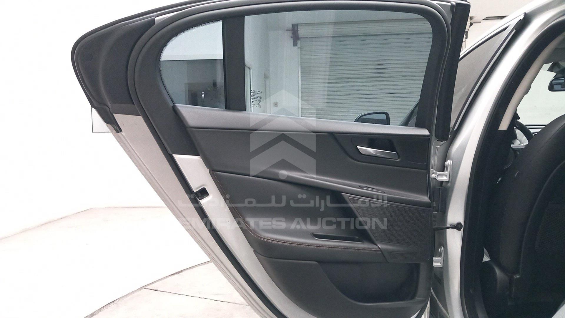 2017 JAGUAR XE VIN: SAJAB4BG6HA972158