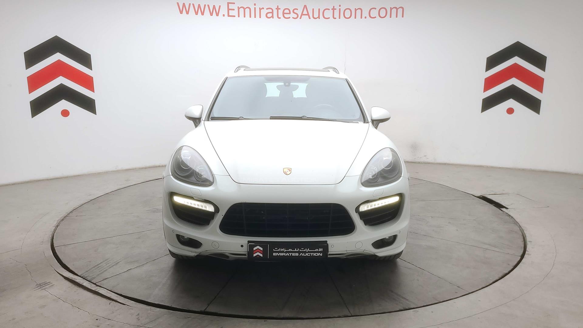 2013 PORSCHE CAYENNE GTS VIN: WP1ZZZ92ZDLA74142