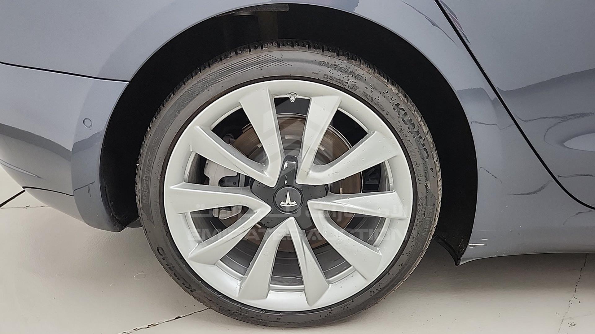 2020 TESLA MODEL 3 VIN: 5YJ3E7EB6LF655013