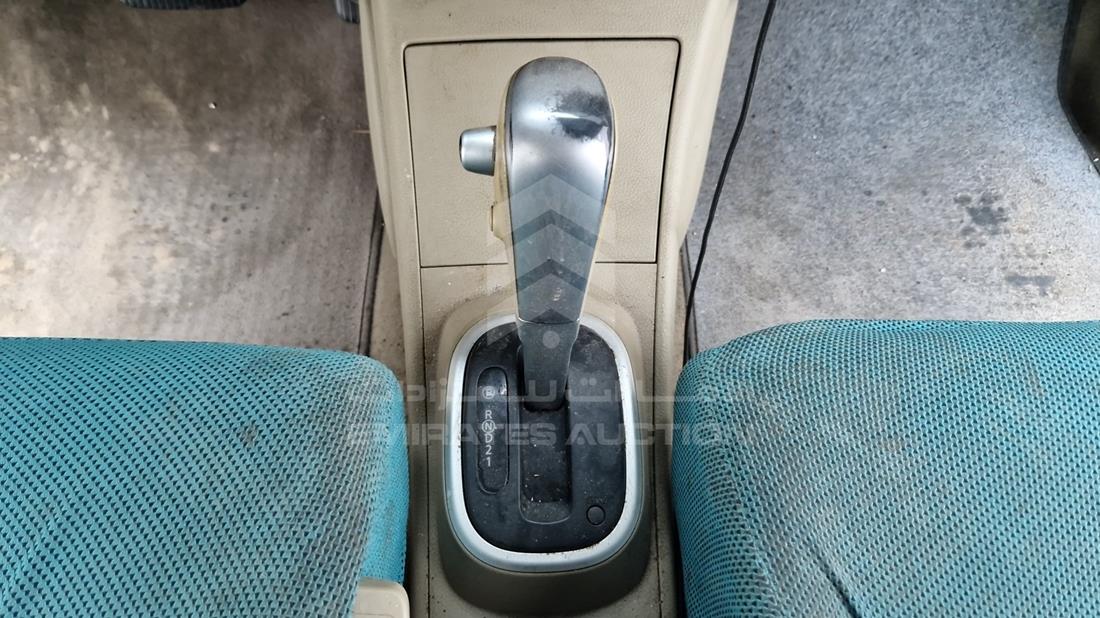 2009 Nissan — Gear View — Photo 20