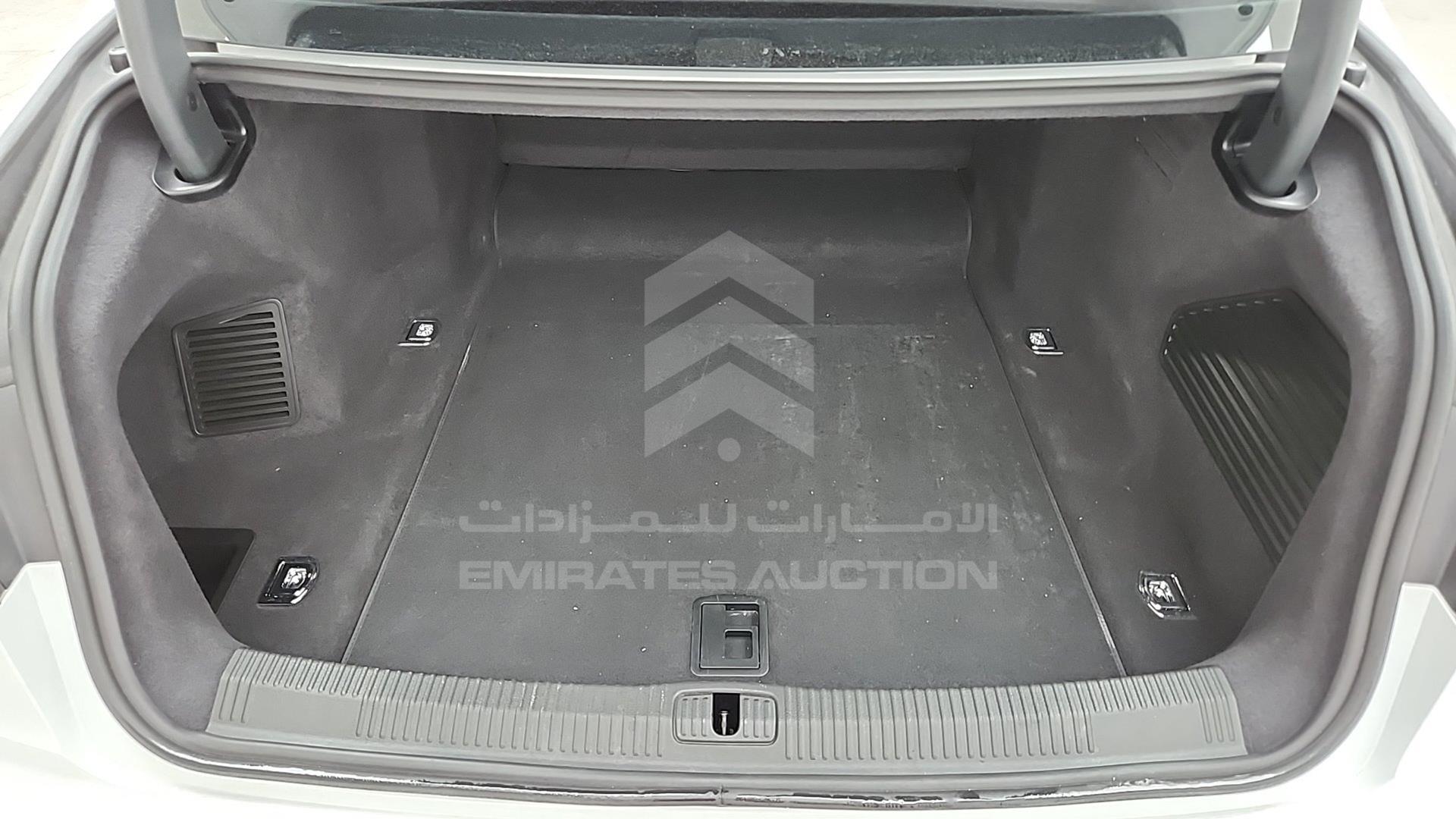 2020 AUDI S8 VIN: WAUZZZF85LN013510