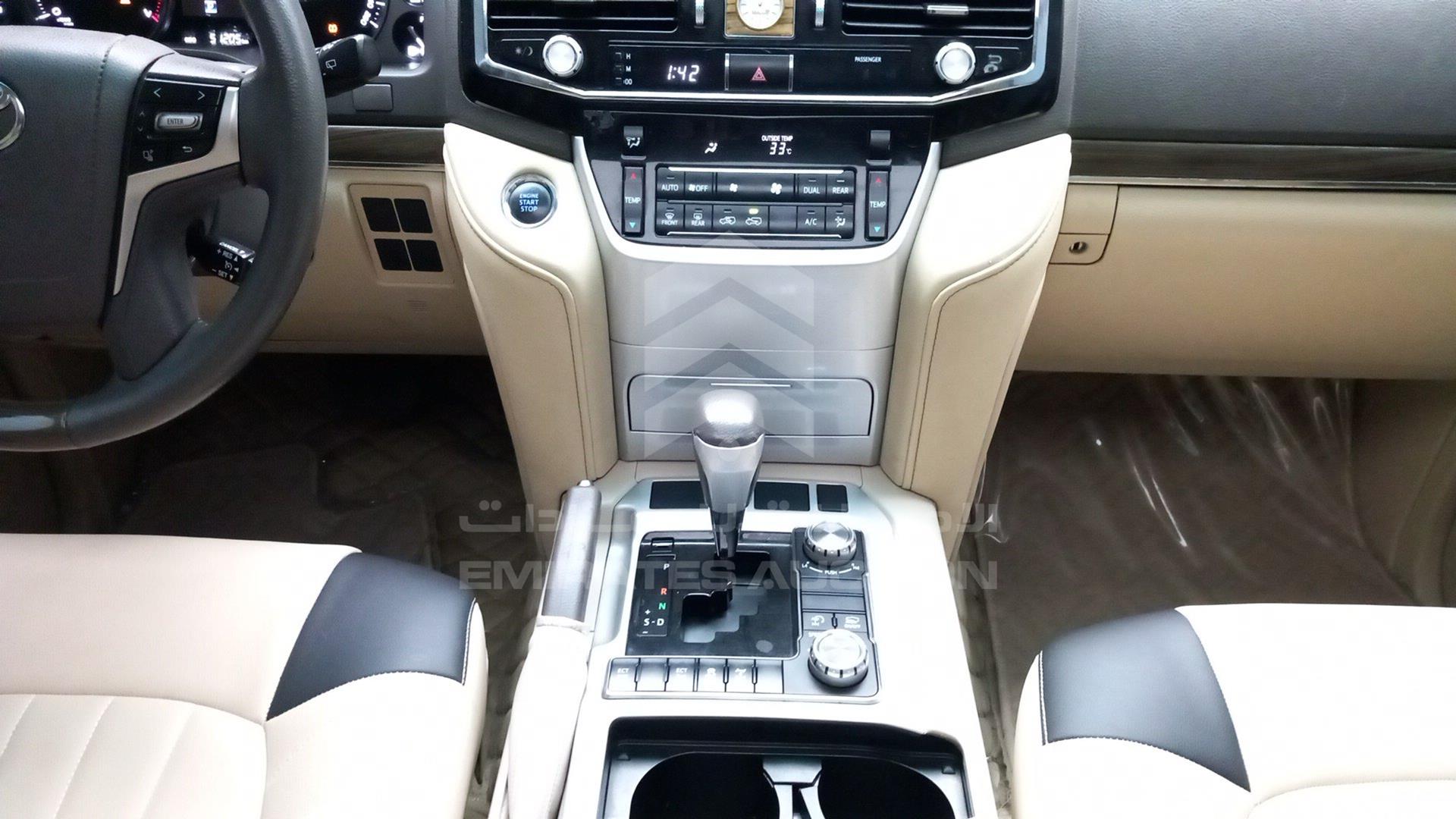 2016 TOYOTA LAND CRUISER VIN: JTMHY05J6G4036341