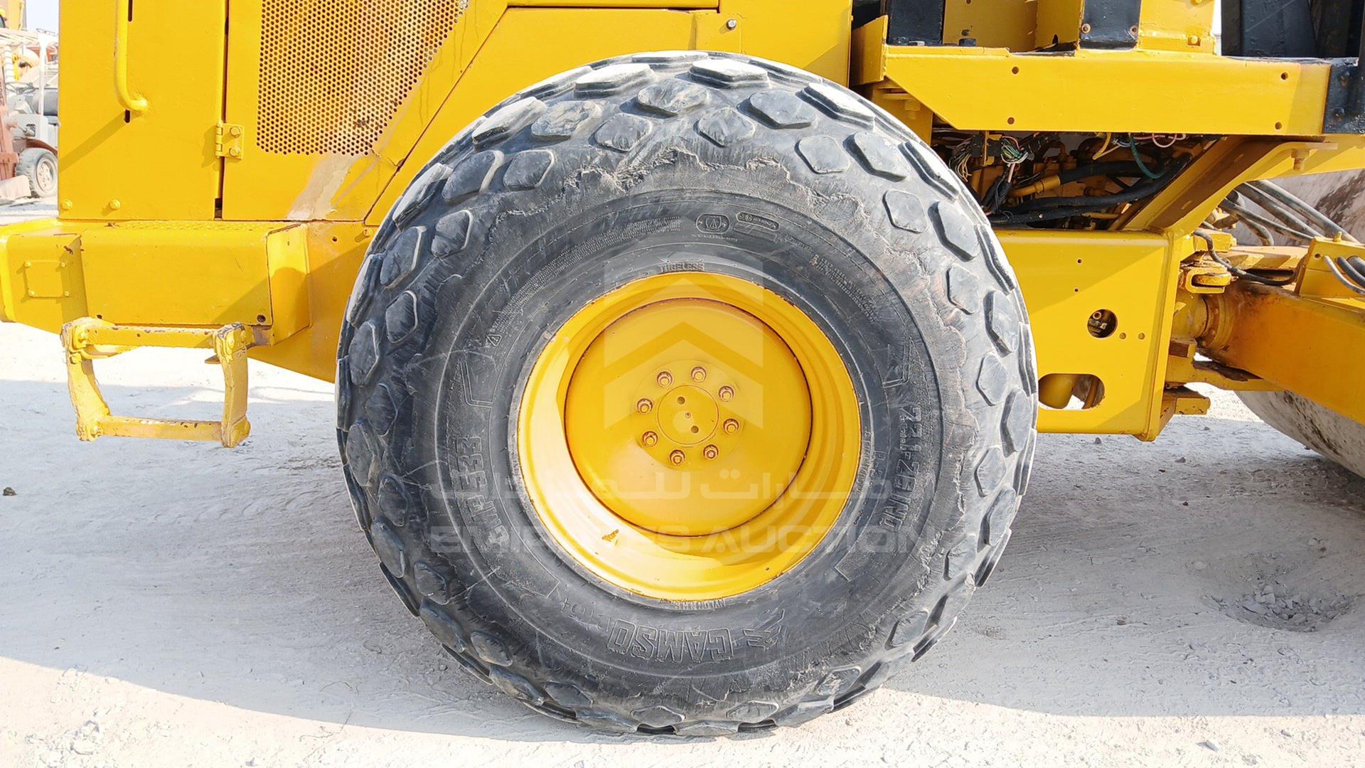 2002 CATERPILLAR CS533D VIN: CATCS533V5CZ00420