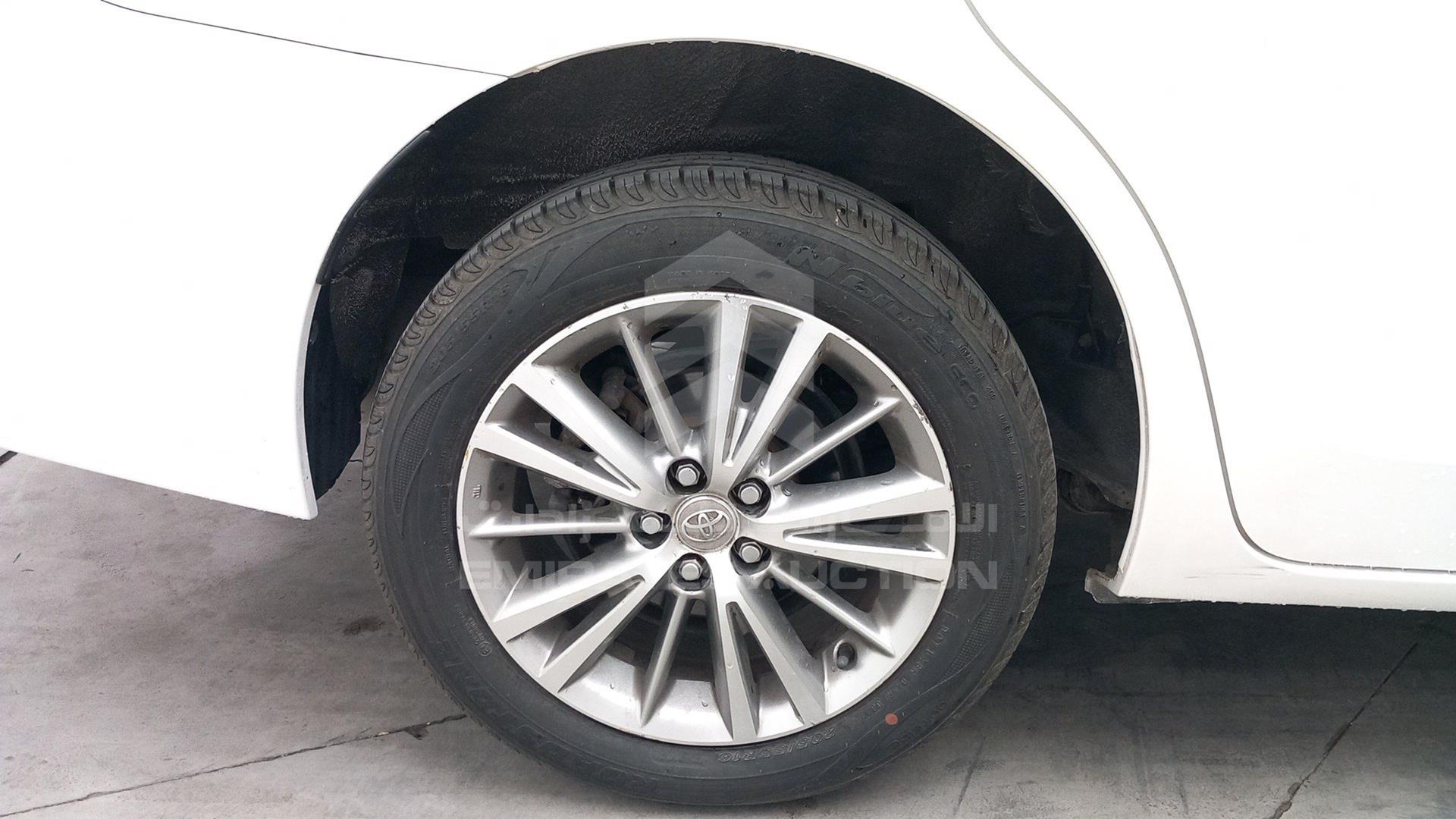 2015 TOYOTA COROLLA VIN: RKLBB9HE7F5061786