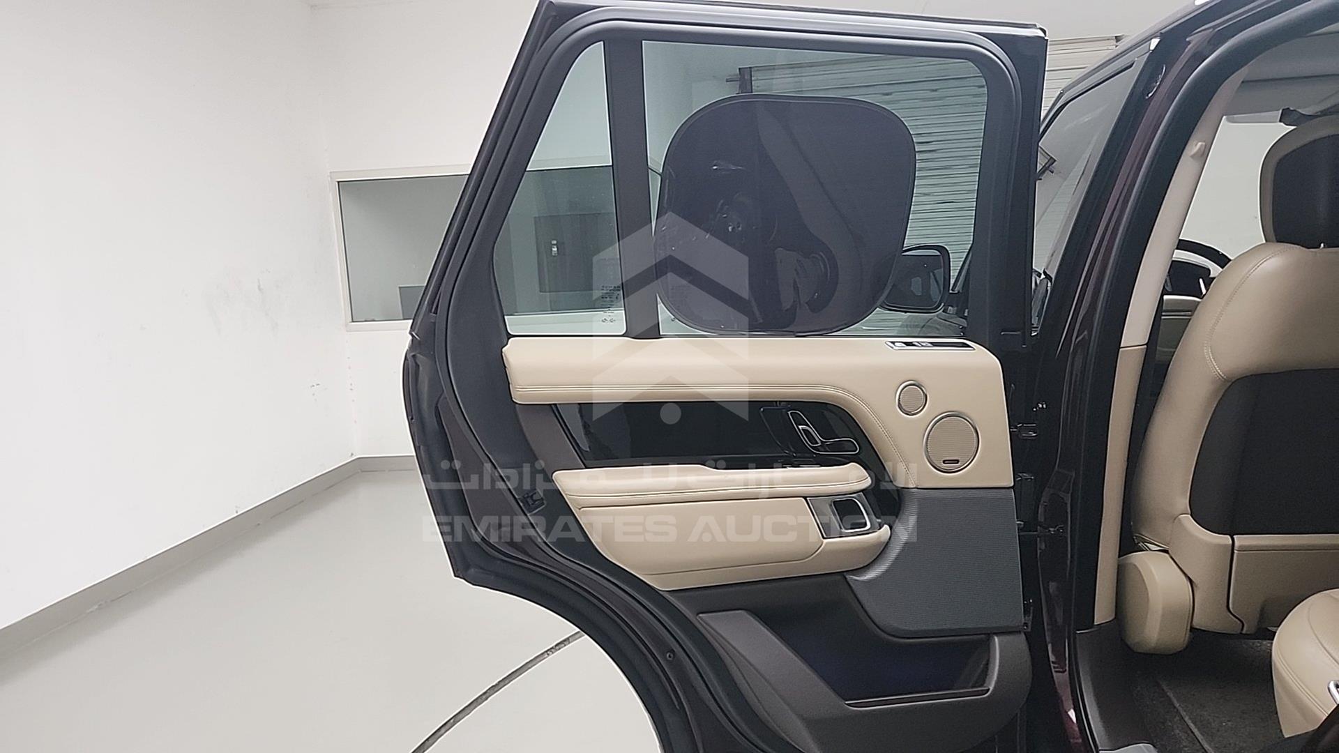 2018 RANGE ROVER VOGUE VIN: SALGA2BV3JA503204