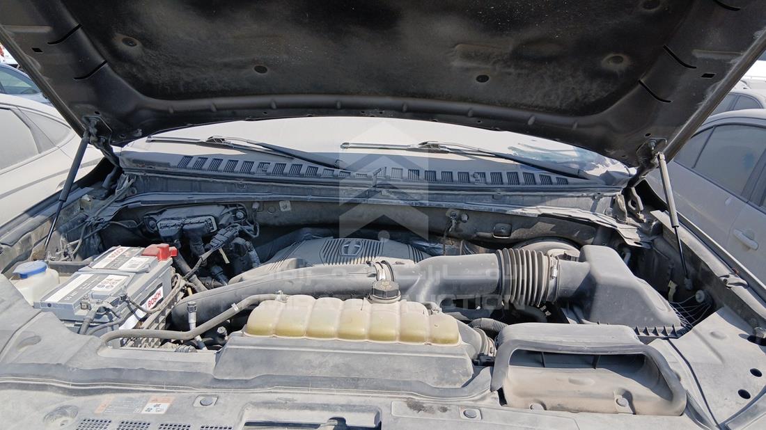 2021 Lincoln Navigator — Engine Bay — Photo 32