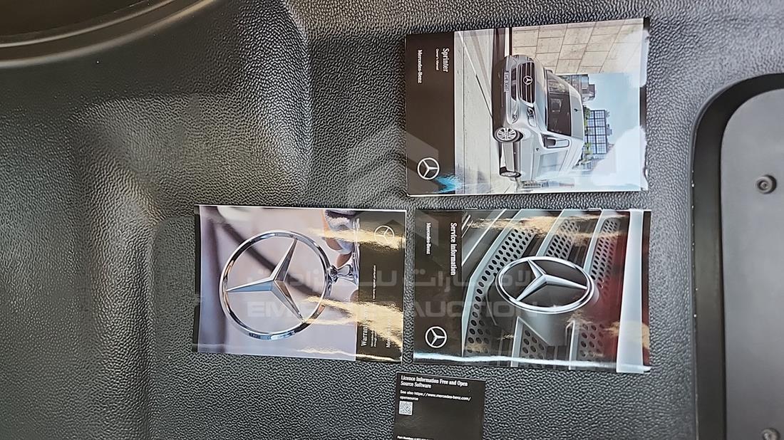 2024 Mercedes Sprinter — Instruction Manuals & Accessories — Photo 15