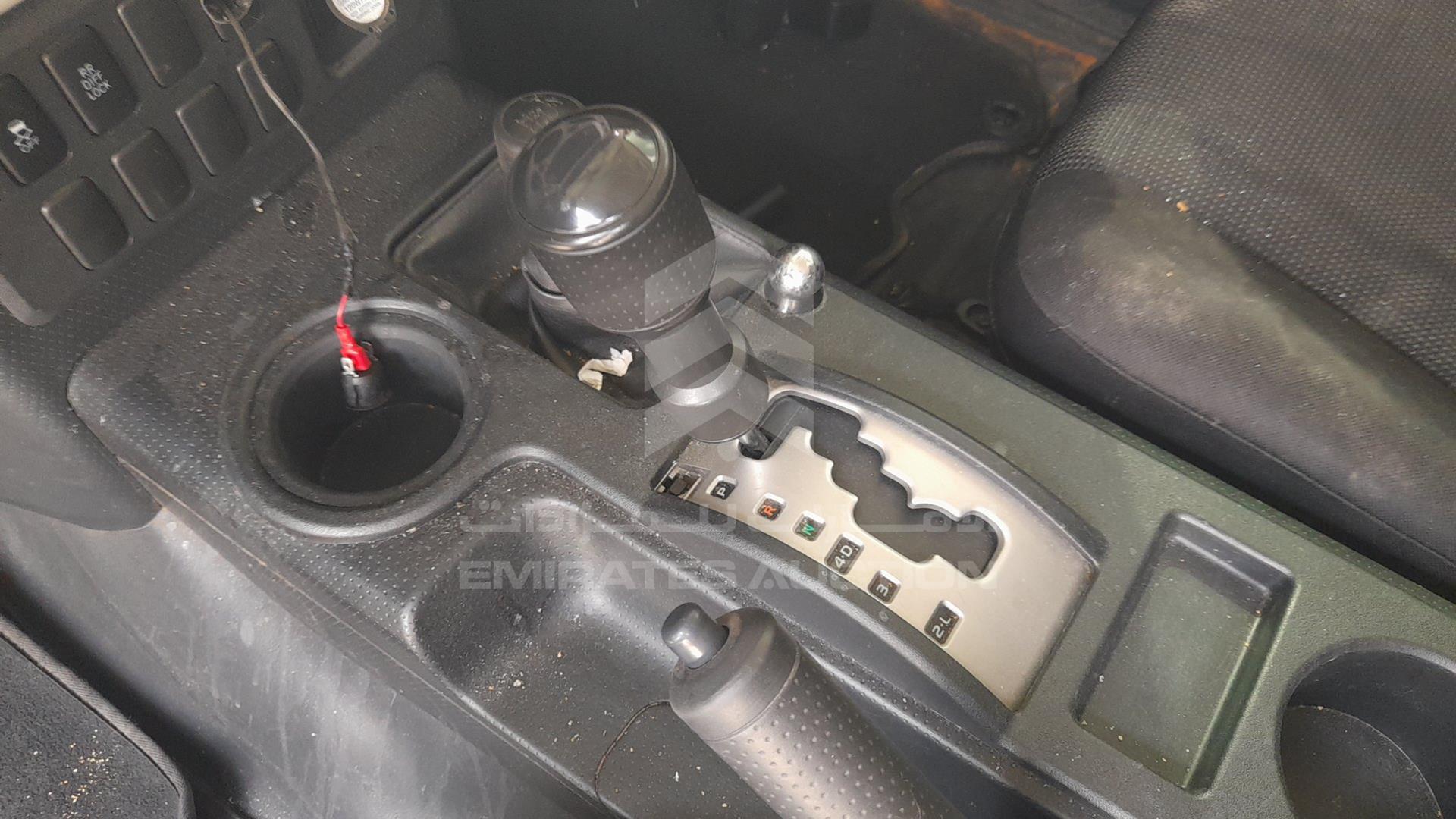 2013 TOYOTA FJ CRUISER VIN: JTEBU11F9DK171633