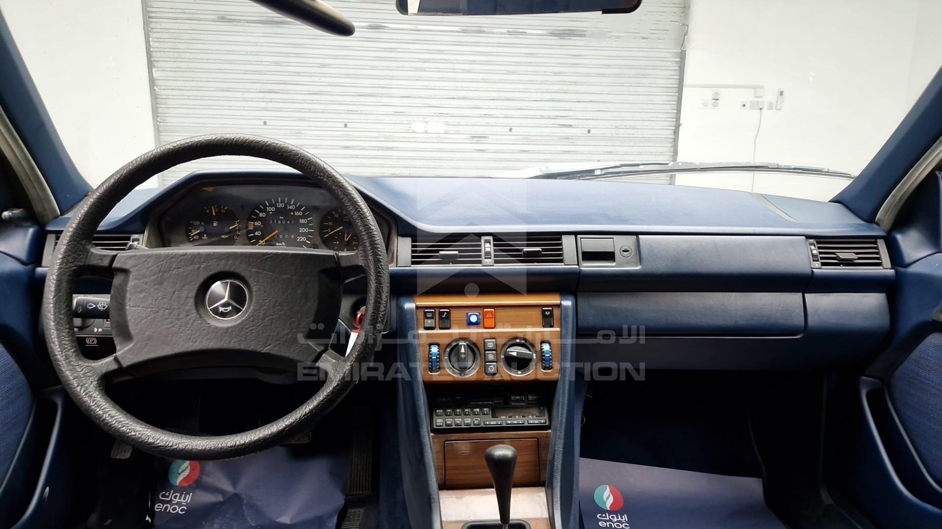 1989 MERCEDES 300 VIN: WDB1241331A953578