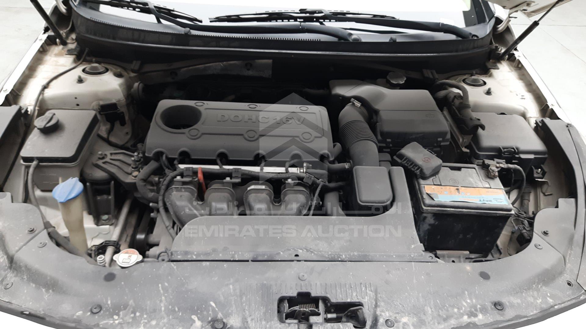 2016 HYUNDAI SONATA VIN: KMHE241G1GA122482