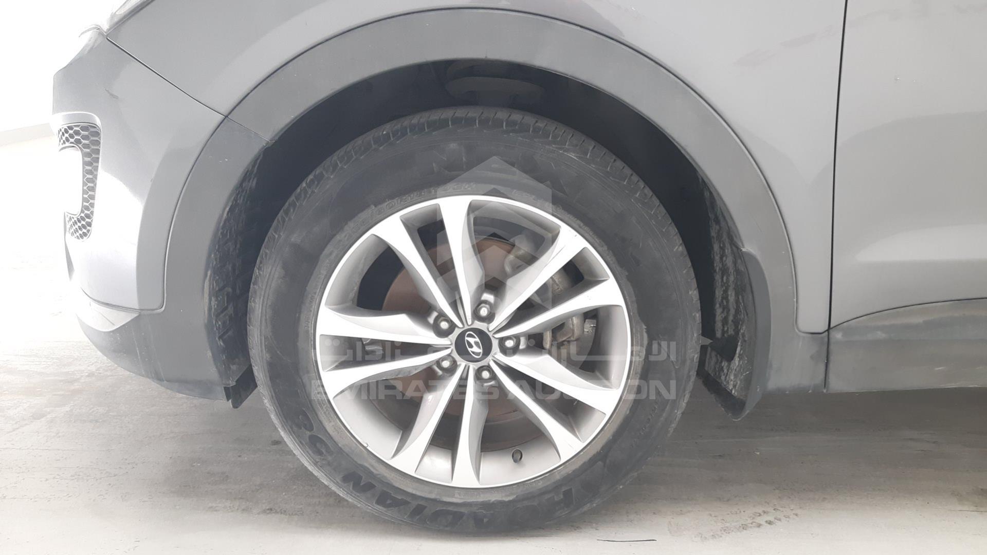 2015 HYUNDAI SANTA FE VIN: KMHST81C4FU435589