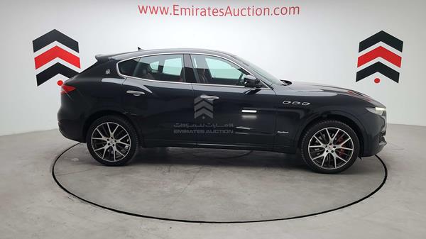 ZN6YU61F1JX277633 Maserati Levante