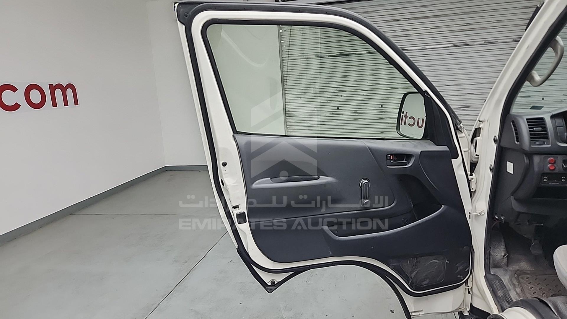 2015 TOYOTA HIACE VIN: JTFHX02PXF0098690