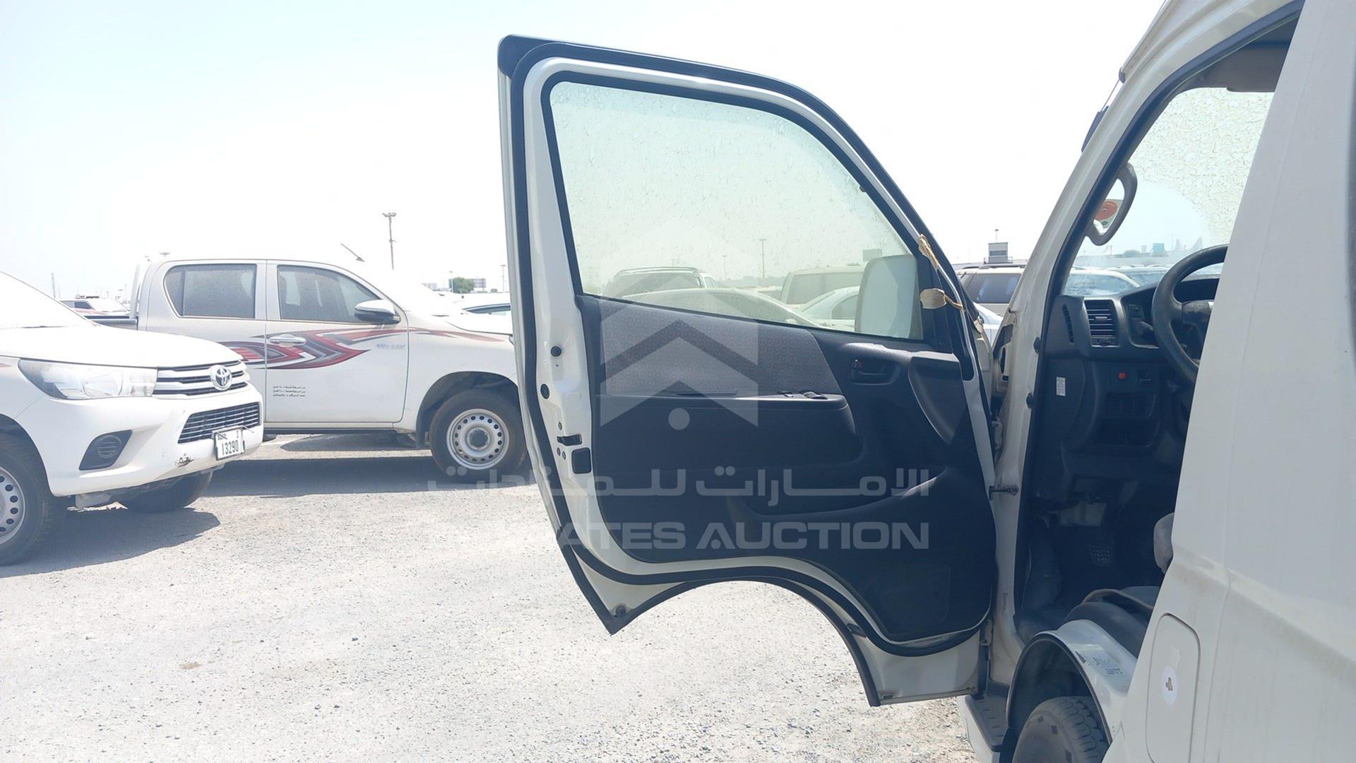 2015 TOYOTA HIACE VIN: JTGSX23P3F6155658