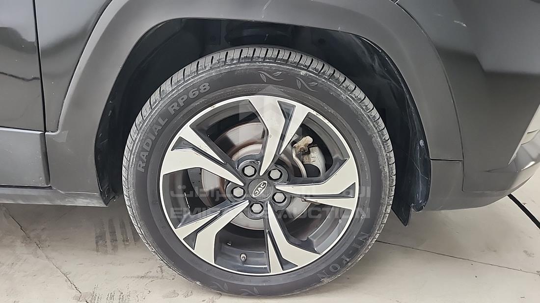 2023 JAC JS4 — Front Right Tyre — Photo 36