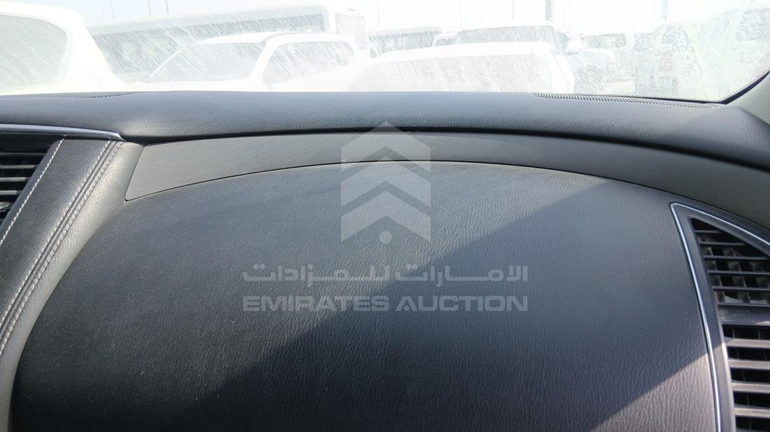 نيسان باترول 2019 — زاوية واجهة الراكب الأمامي الأيمن — صورة 26