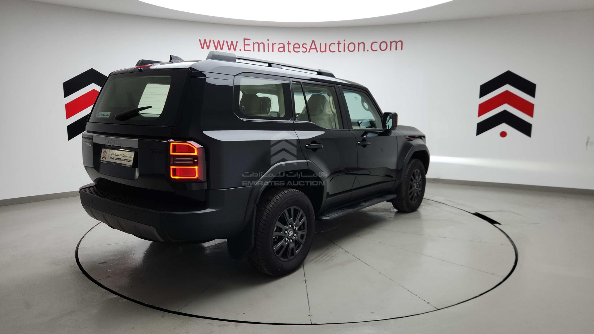 2024 TOYOTA PRADO VIN: JTEAACAJ4RK005516