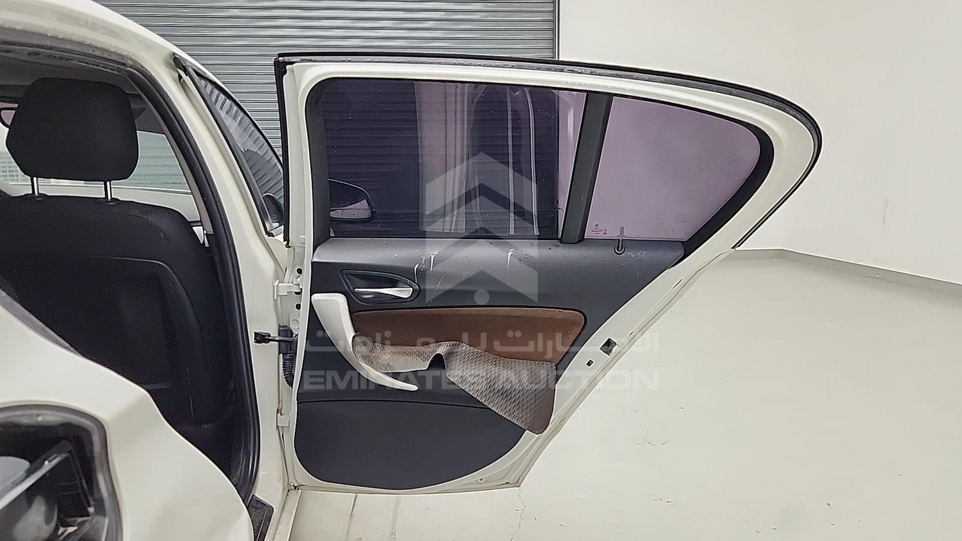 2013 BMW 116 I VIN: WBA1A1107DVV15721