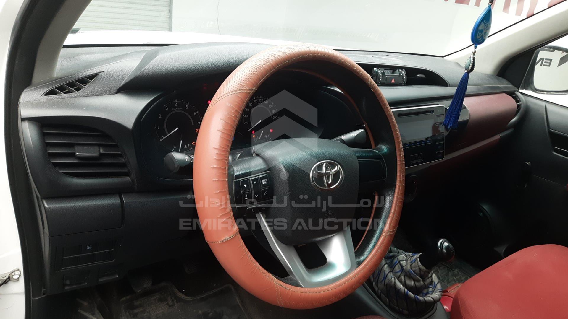 2017 TOYOTA HILUX VIN: MR0CX8CD3H0542227