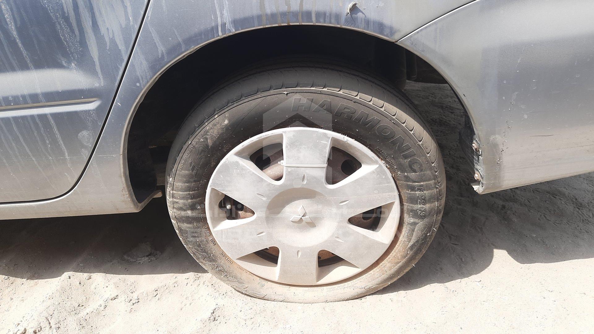 2007 MITSUBISHI LANCER VIN: JMYSRCS1A7U720544