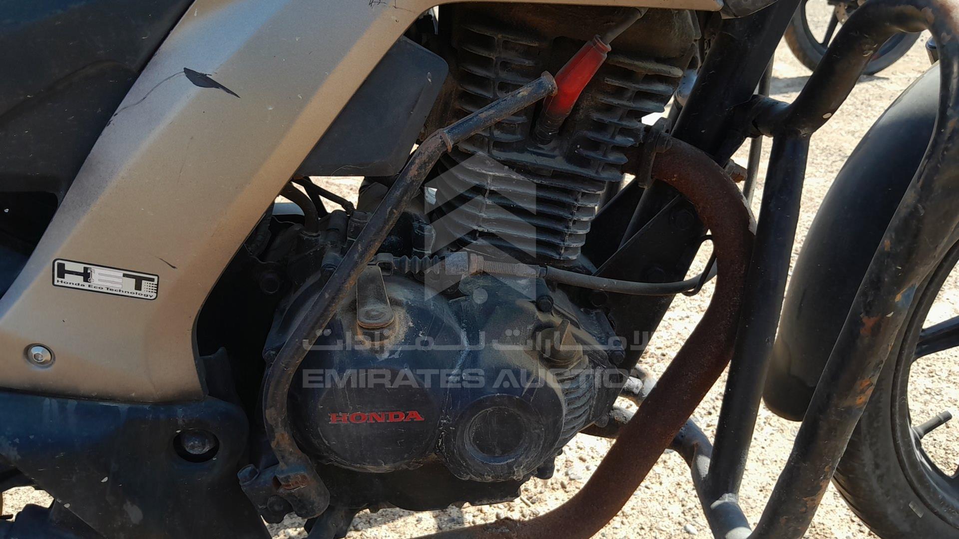 2016 HONDA UNICORN VIN: ME4KC2034G8003201