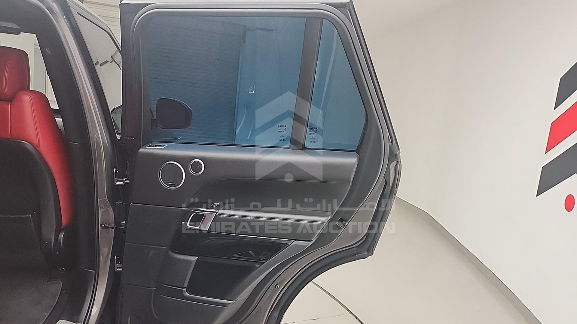 2016 RANGE ROVER VOGUE VIN: SALGA2EF4GA302649