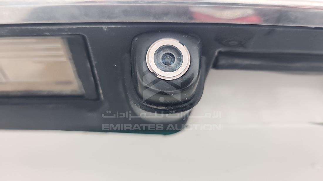 كيا موهيف 2018 — زاوية الكاميرا الخلفية ورؤية 360 درجة — صورة 22