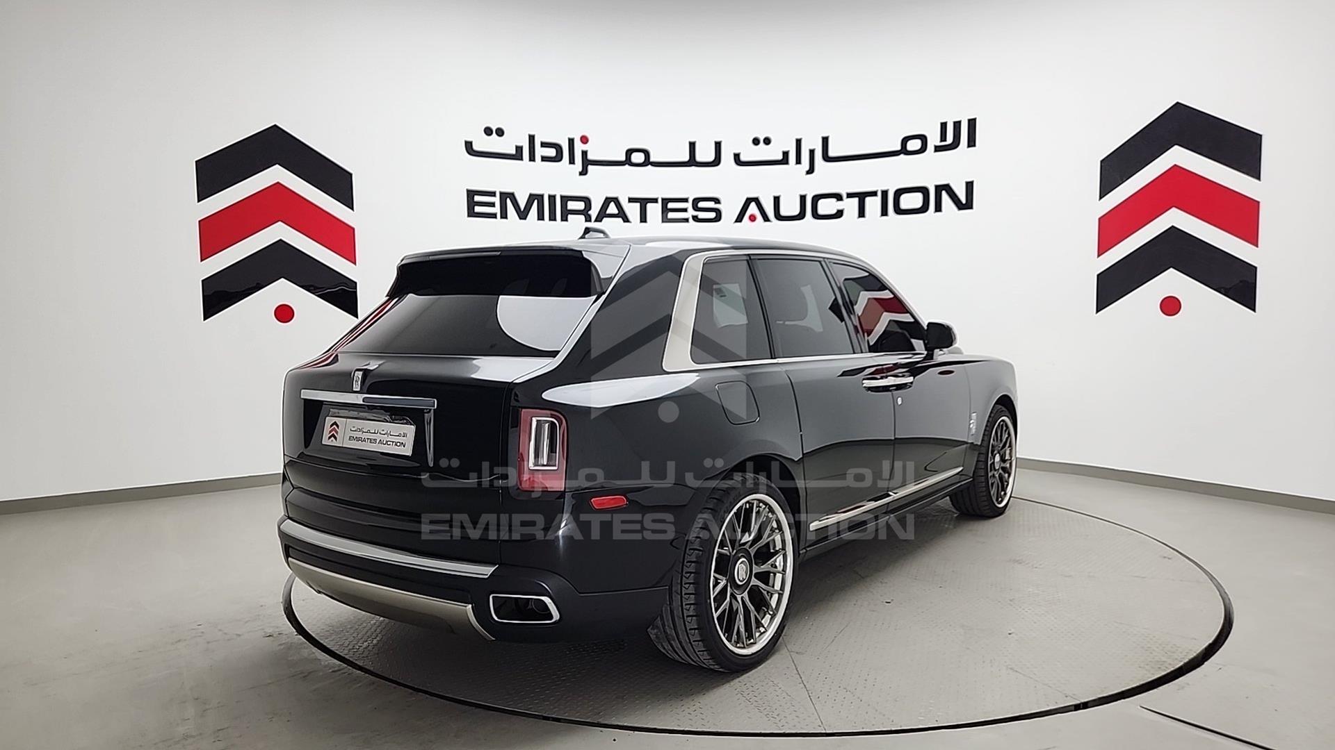 2019 ROLLS-ROYCE CULLINAN VIN: SLA689X58KU113934