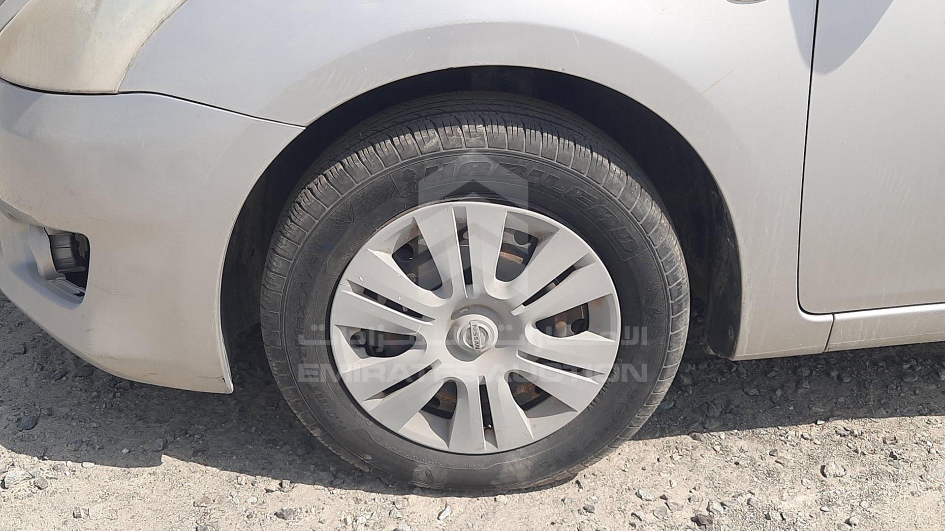 2015 NISSAN TIIDA VIN: MNTBC2C96F6005434