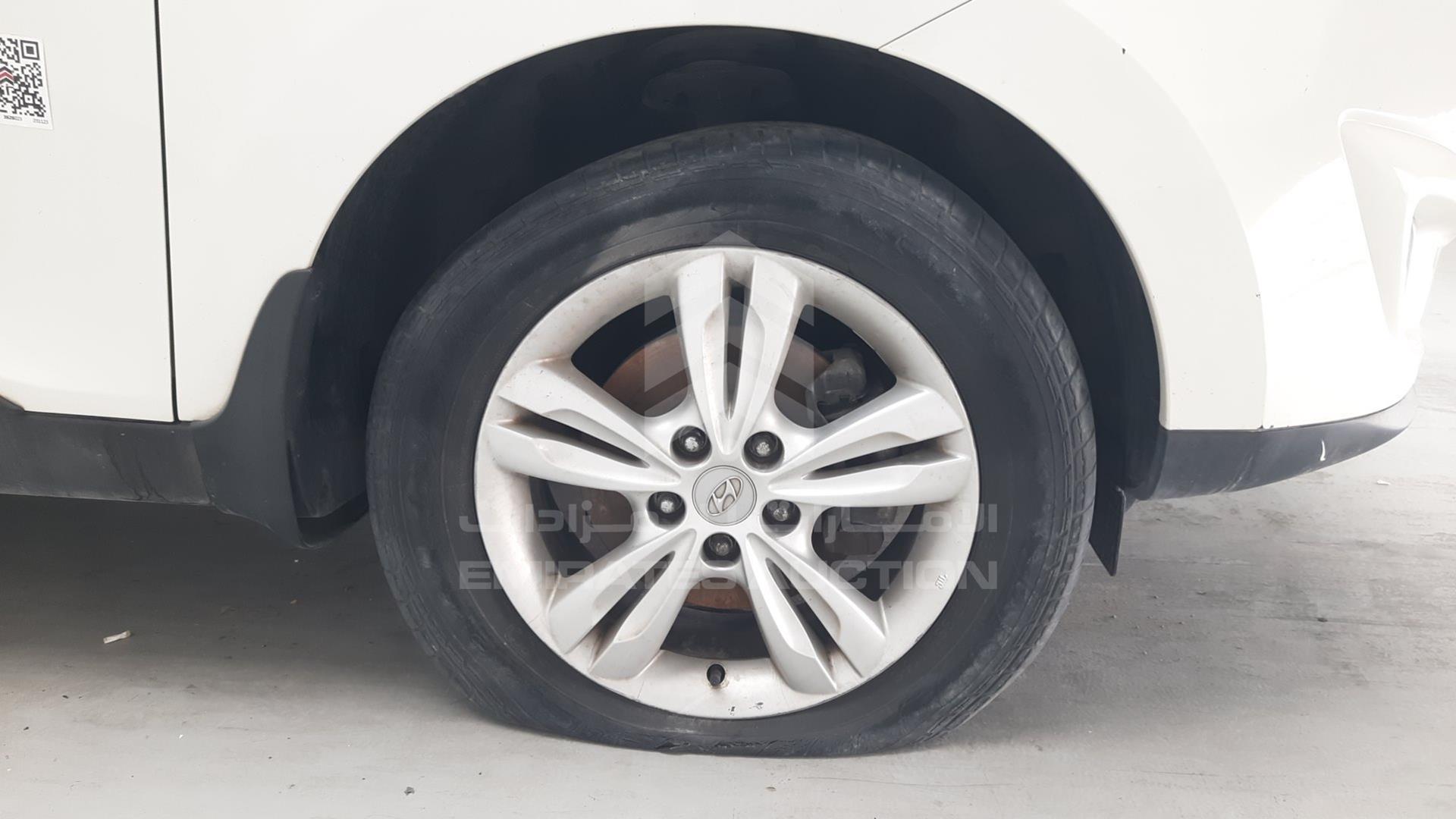 2012 HYUNDAI TUCSON VIN: KMHJT81B7CU366444