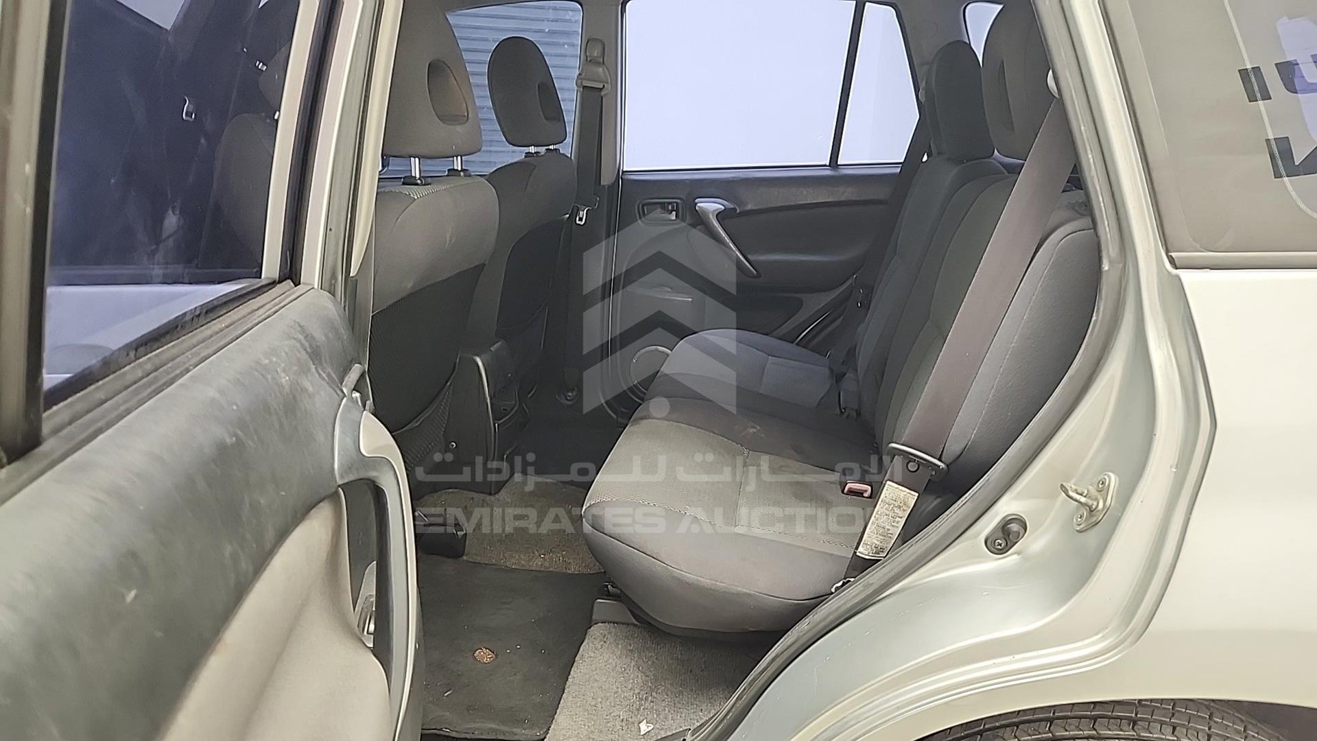 2005 TOYOTA RAV-4 VIN: JTEHH20V350302629