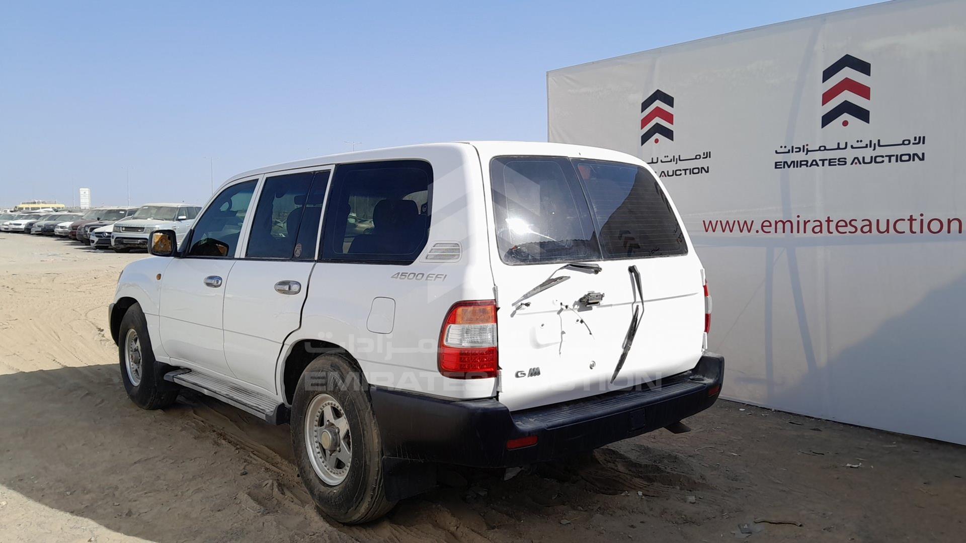 2007 TOYOTA LAND CRUISER VIN: JTGHJ01J273009558