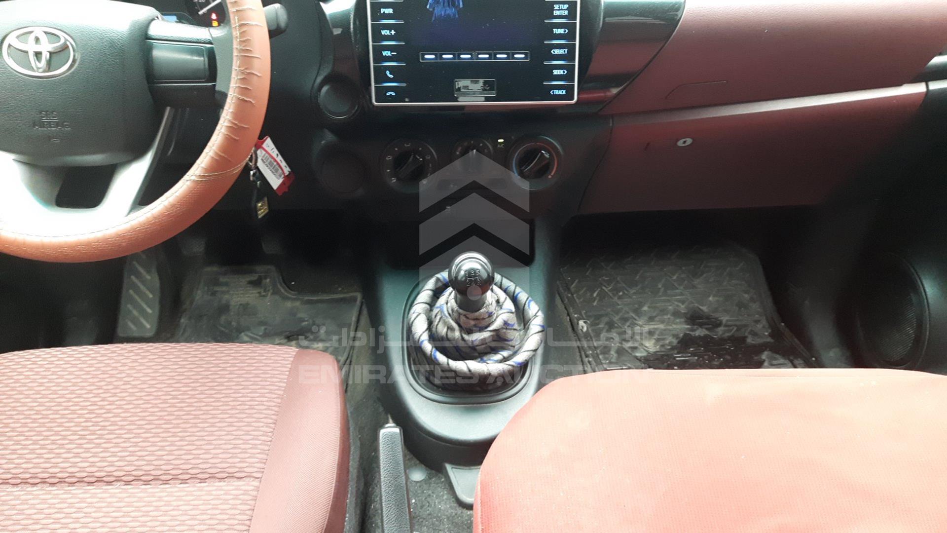 2017 TOYOTA HILUX VIN: MR0CX8CD3H0542227