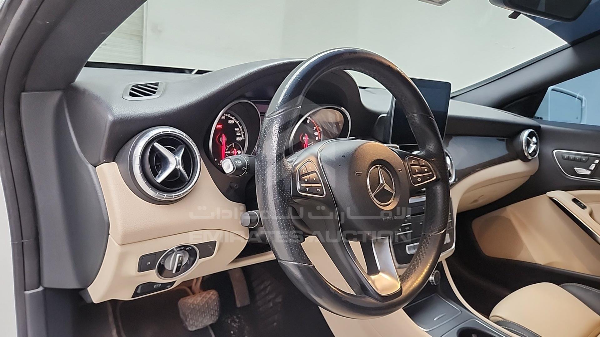 2018 MERCEDES CLA 250 VIN: WDDSJ4EB9JN561816
