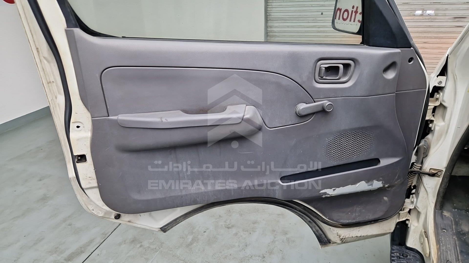 2004 NISSAN URVAN VIN: JN6FE52S44X406719