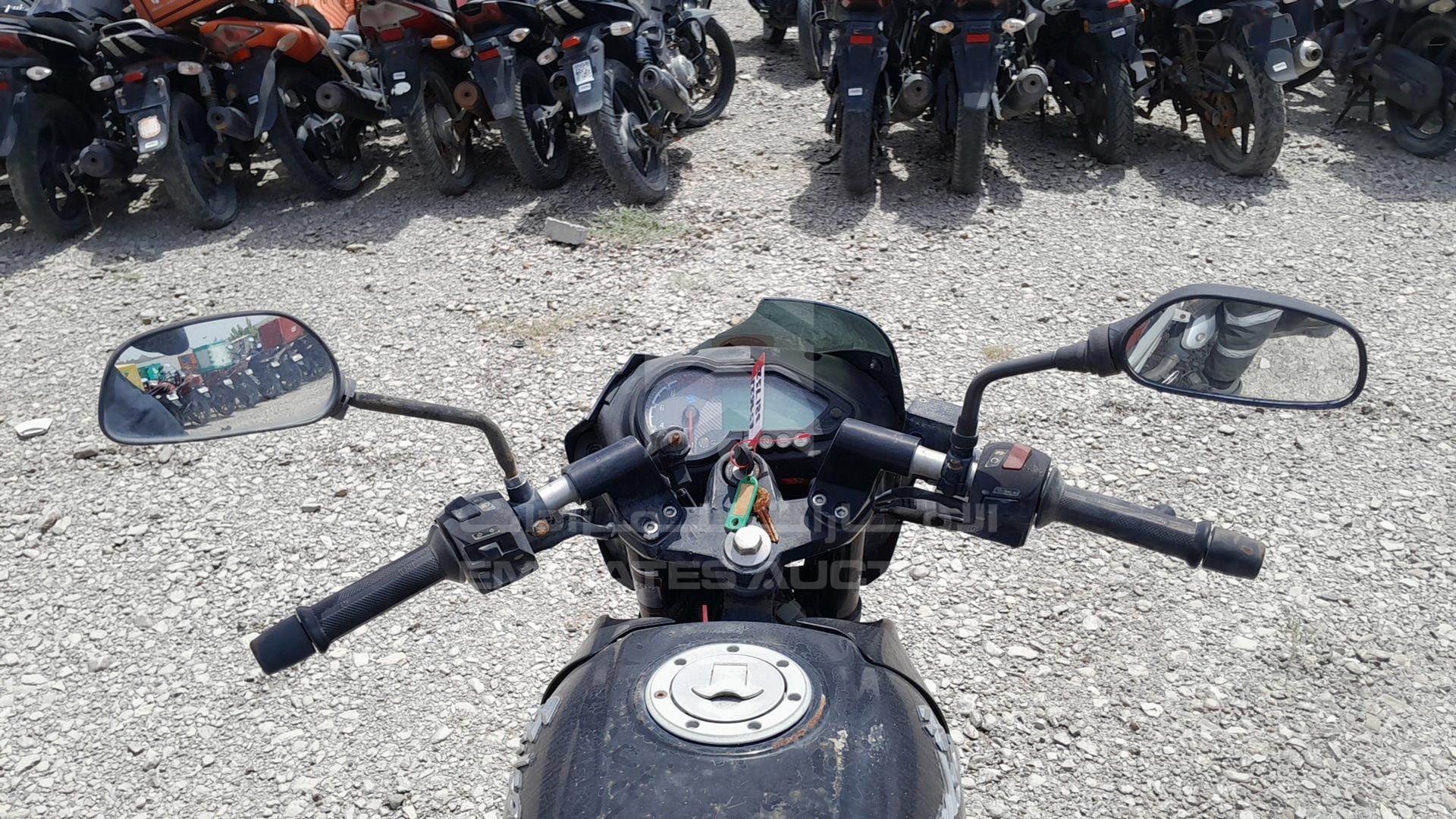 2016 BAJAJ PULSAR 180CC VIN: MD2A12DZ9FCE59621