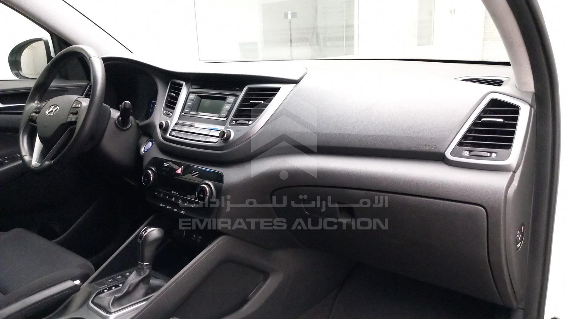 2017 HYUNDAI TUCSON VIN: TMAJ381B7HJ191503