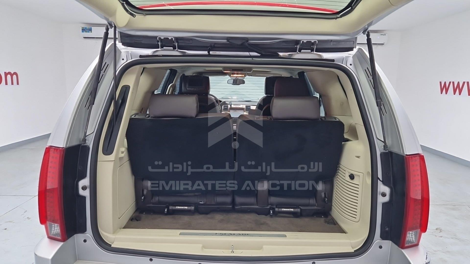 2014 CADILLAC ESCALADE VIN: 1GYS47EF0ER112197