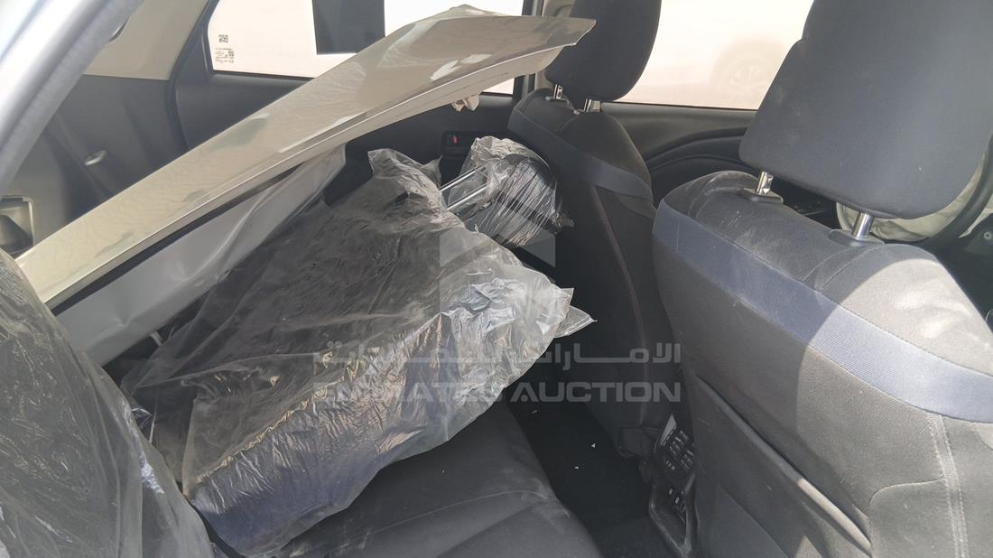 سوزوكي بالينو 2025 — زاوية الراكب الخلفي اليمنى — صورة 19