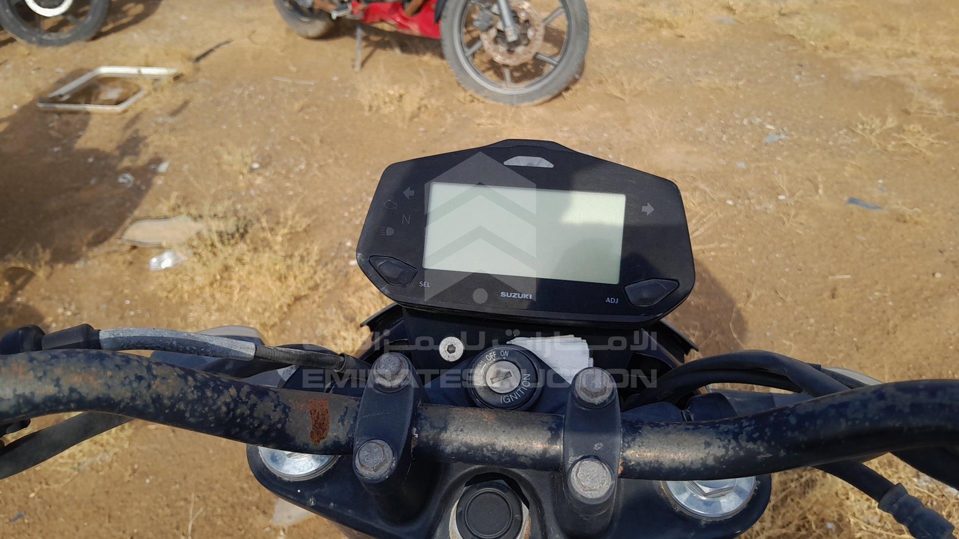 2020 SUZUKI MOTORBIKE VIN: MB8ED13B2L8100212